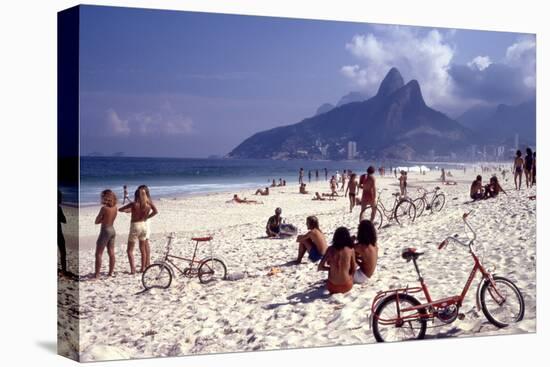 July 1973: Ipanema Beach, Rio De Janeiro-Alfred Eisenstaedt-Premier Image Canvas