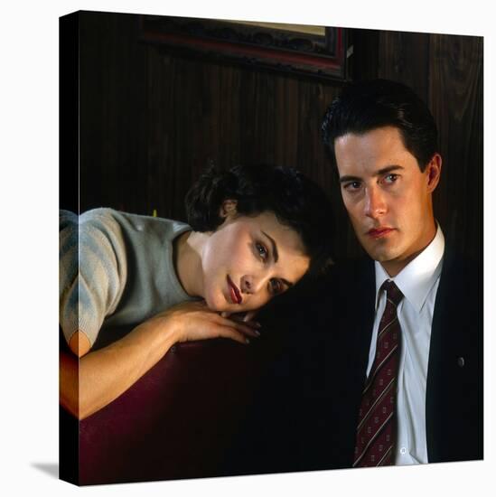 KYLE MacLACHLAN; SHERILYN FENN. "Twin Peaks" [1990], directed by DAVID LYNCH.-null-Stretched Canvas