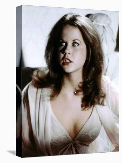 L' exorciste II l' heretique Exorcist II: The Heretic by JohnBoorman with Linda Blair, 1977 (photo)-null-Stretched Canvas