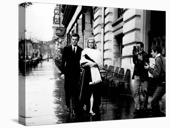 La Dolce Vita, Marcello Mastroianni, Anita Ekberg, 1960-null-Stretched Canvas