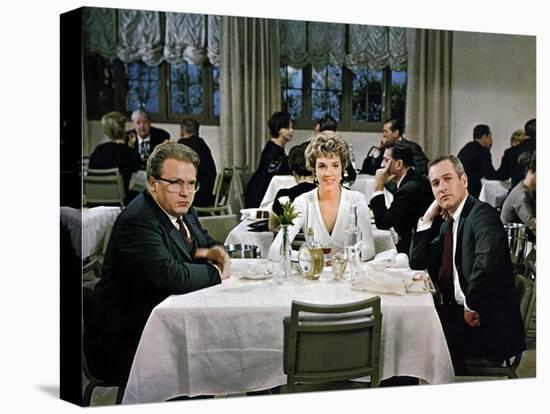 Le Rideau Dechire TORN CURTAIN by Alfred Hitchcock with Julie Andrews and Paul Newman, 1966 (photo)-null-Stretched Canvas