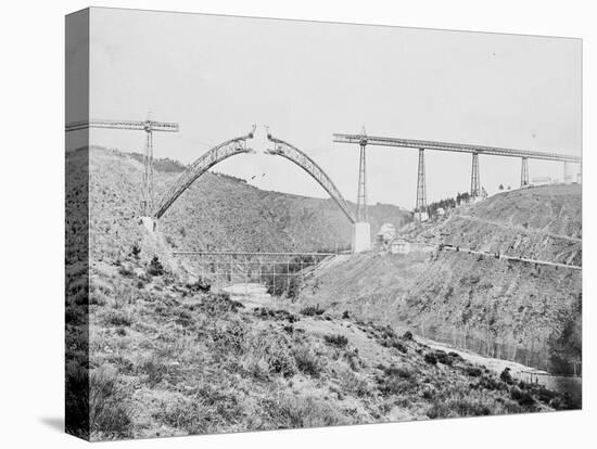 Le viaduc de Garabit en construction-null-Premier Image Canvas