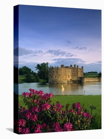 Leeds Castle, Kent, England, United Kingdom, Europe-Woolfitt Adam-Premier Image Canvas