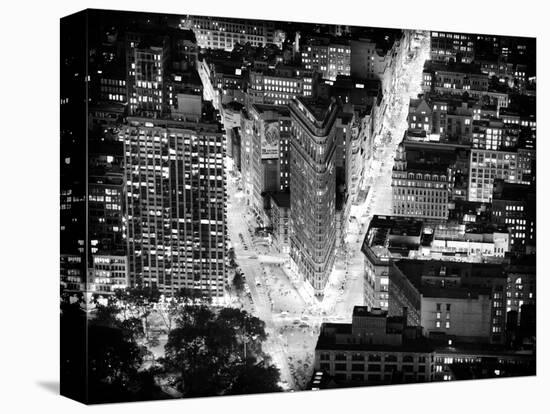 Lifestyle Instant, Flatiron Building by Nigth, Black and White Photography, Manhattan, NYC, US-Philippe Hugonnard-Premier Image Canvas