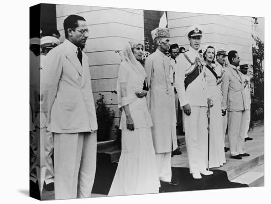 Lord Louis Mountbatten Handing over Power to Mahomed Ali Jinnah on Aug. 14, 1947-null-Stretched Canvas