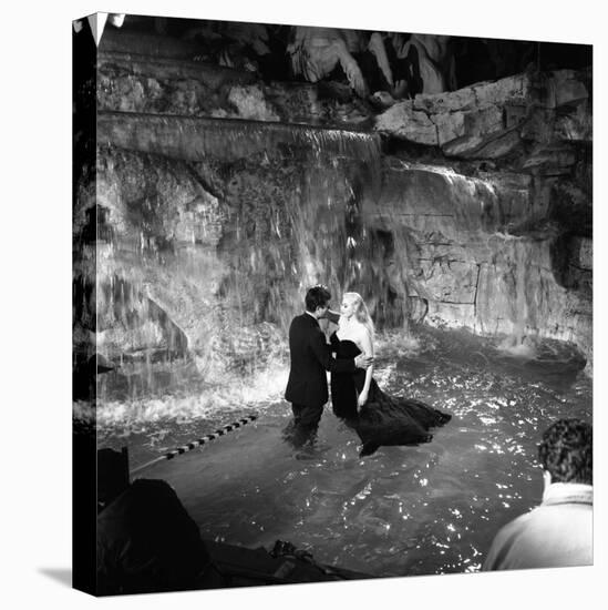 Marcello Mastroianni and Anita Ekberg, La Dolce Vita, Federico Fellini, 1960 (b/w photo)-null-Stretched Canvas