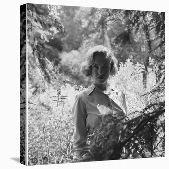 Marilyn Monroe in California-Ed Clark-Premier Image Canvas