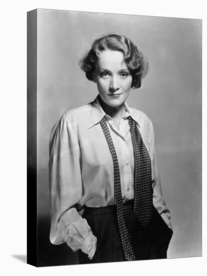Marlene Dietrich, 1932-null-Premier Image Canvas