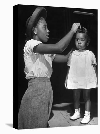 Mother Grooming Her Daughter For Healthiest Baby Contest Held at All African American Fair-Alfred Eisenstaedt-Premier Image Canvas
