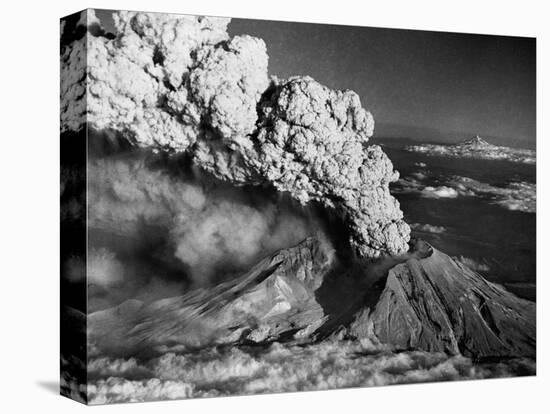 Mount St. Helens Eruption and Mount Hood-Bettmann-Premier Image Canvas