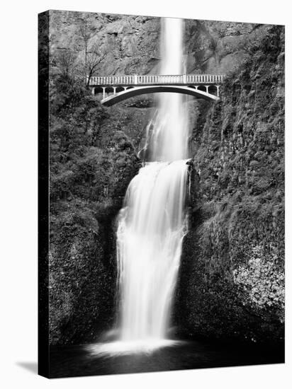 Multnomah Falls, Colombia River Gorge, Oregon 92-Monte Nagler-Premier Image Canvas