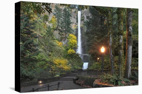 Multnomah Falls, Columbia River Gorge, Oregon, USA-Jaynes Gallery-Premier Image Canvas