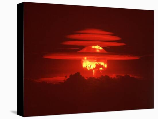 Mushroom Cloud from the World's First Hydrogen Fusion Blast-null-Premier Image Canvas