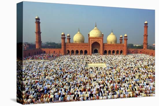 Muslim Gathering for Eid Prayers at Badshahi Masjid, Lahore, Pakistan-Yasir Nisar-Premier Image Canvas