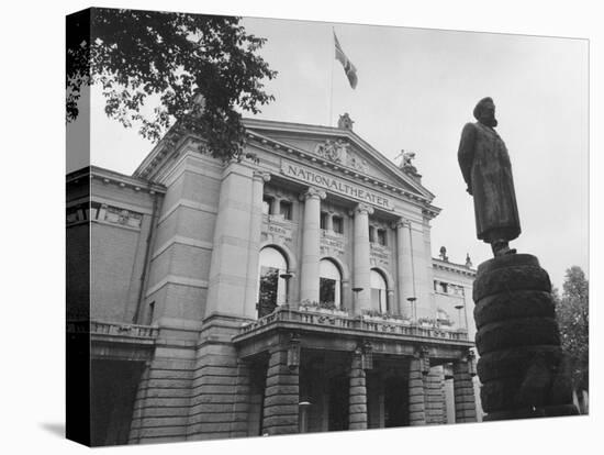 National Theatre Oslo-null-Premier Image Canvas