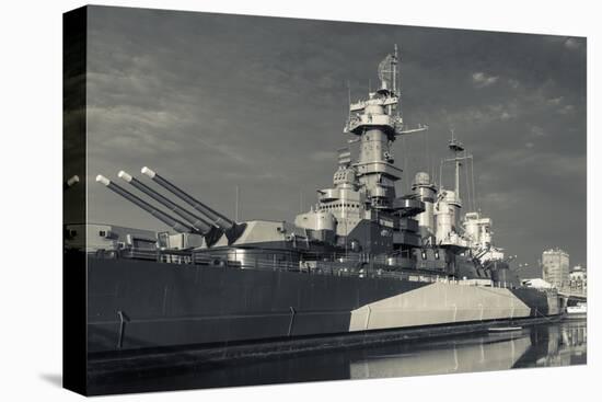 North Carolina, Wilmington, Battleship Uss North Carolina-Walter Bibikow-Premier Image Canvas