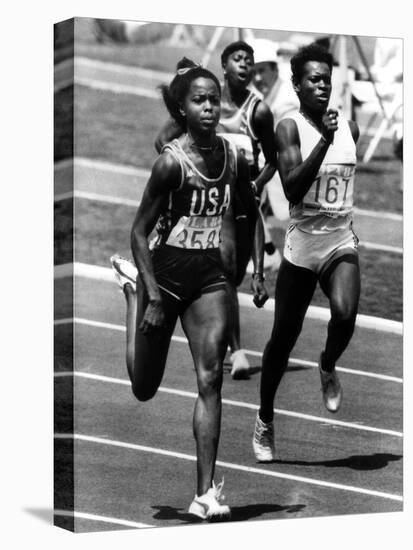 Olympic Games in Los Angeles, 1984 : American Evelyn Ashford Winning the 100M, on R : Heather Oaks-null-Stretched Canvas
