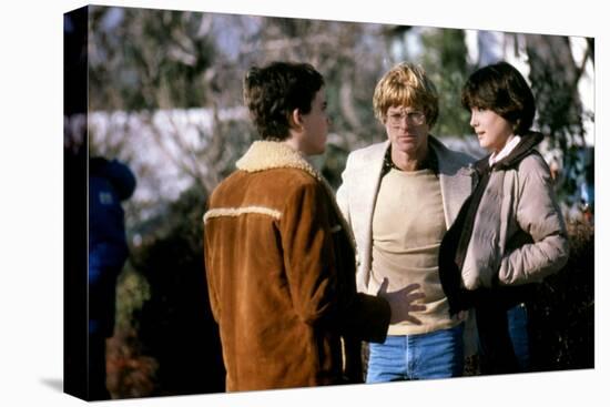 ORDINARY PEOPLE, 1980 directed by ROBERT REDFORD On the set, Robert Redford with Timothy Hutton and-null-Stretched Canvas