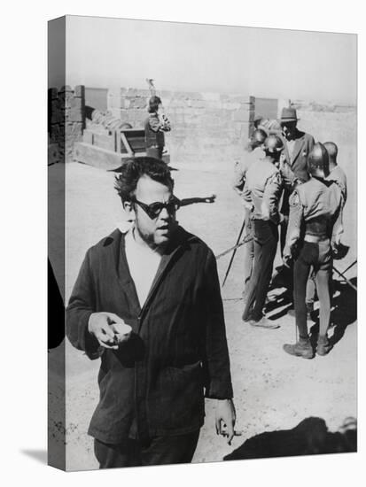 Orson Welles Directing the 1952 Film, 'Othello'-null-Stretched Canvas