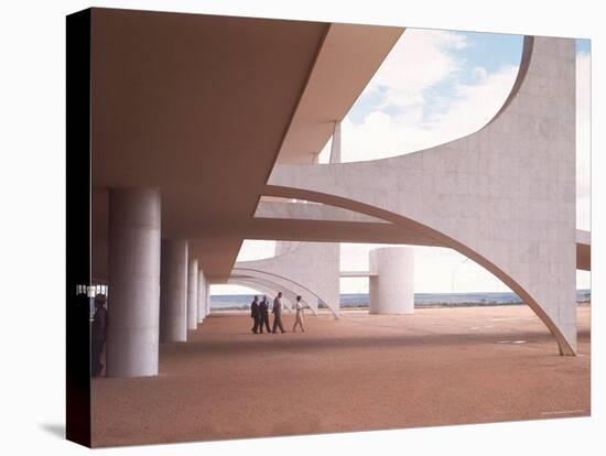 Oscar Niemeyer's Palacio Do Planalto Facade with Visitors Walking-Dmitri Kessel-Premier Image Canvas