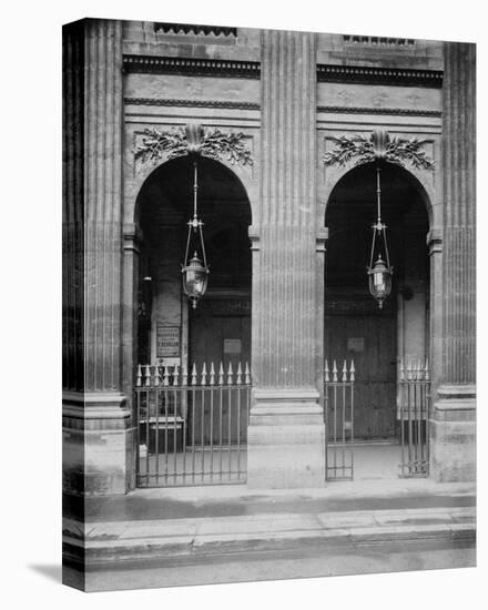 Paris, 1904-1905 - Palais-Royal-Eugene Atget-Stretched Canvas
