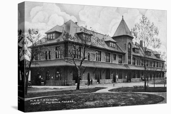 Parsons, Kansas - Missouri, Kansas, and Texas Railroad Station-Lantern Press-Stretched Canvas