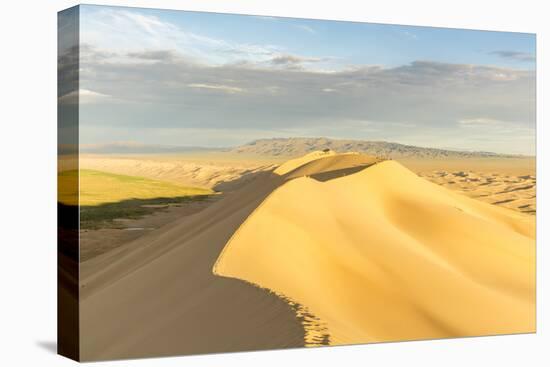 People walking on Khongor sand dunes in Gobi Gurvan Saikhan National Park, Sevrei district, South G-Francesco Vaninetti-Premier Image Canvas