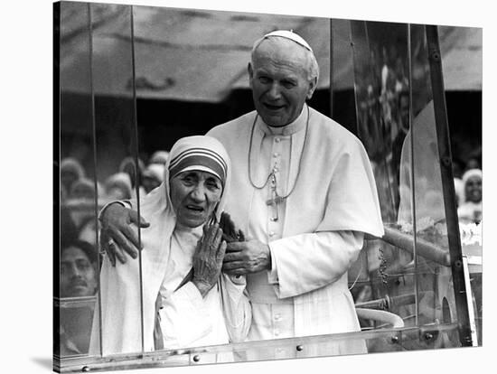 Pope John Paul II Holds His Arm Around Mother Teresa-null-Premier Image Canvas