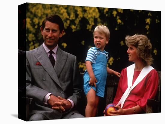 Prince William with his parents on his 2nd birthday, June 1984-null-Premier Image Canvas