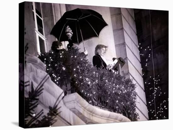 Princess Diana Turns on the Christmas Lights on Regent Street-null-Premier Image Canvas