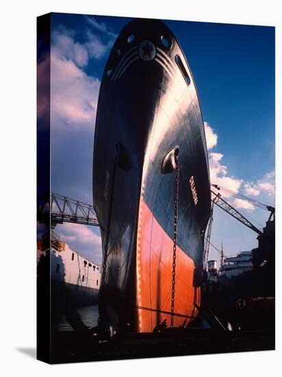 Prow of Texaco Oil Tanker Oklahoma at Sun Shipbuilding and Dry Dock Co. Shipyards-Dmitri Kessel-Premier Image Canvas