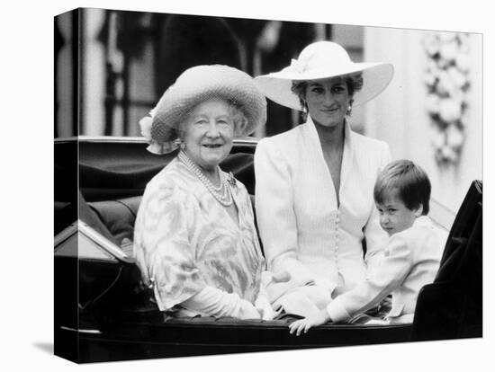 Queen Mother with Princess Diana and Prince William in an open carriage-null-Premier Image Canvas