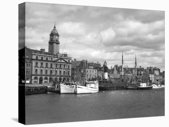 Scotland, Aberdeen-Fred Musto-Premier Image Canvas