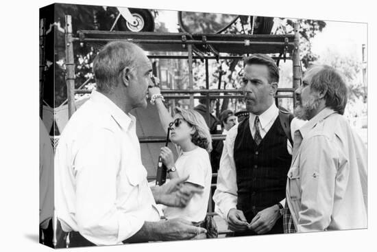 Sean Connery, Kevin Costner and le realisateur Brian by Palma sur le tournage du film Les incorrupt-null-Stretched Canvas