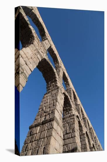 Segovia's Ancient Roman Aqueduct, Segovia, Castilla Y Leon, Spain, Europe-Martin Child-Premier Image Canvas