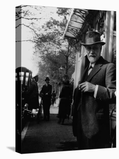 Sigmund Freud Holding a Cigar-null-Premier Image Canvas