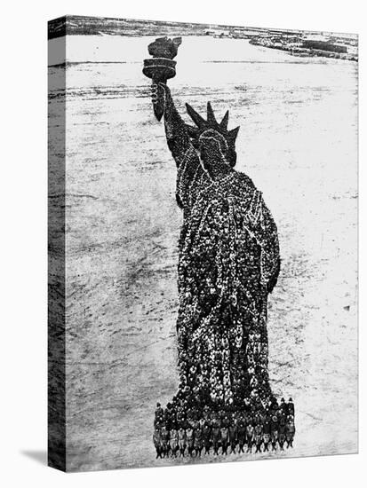 Soldiers Posing as the Statue of Liberty-null-Premier Image Canvas