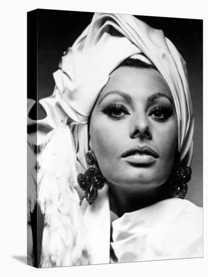 Sophia Loren. "Stanley Donen's Arabesque" 1966, "Arabesque" Directed by Stanley Donen-null-Premier Image Canvas