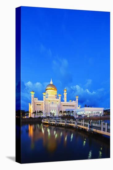 South East Asia, Kingdom of Brunei, Bandar Seri Begawan, Omar Ali Saifuddien Mosque-Christian Kober-Premier Image Canvas