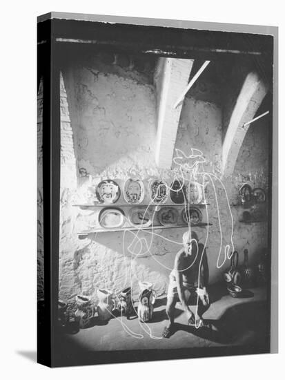 Stroboscopic Photograph of Pablo Picasso "Drawing" with Light-null-Premier Image Canvas