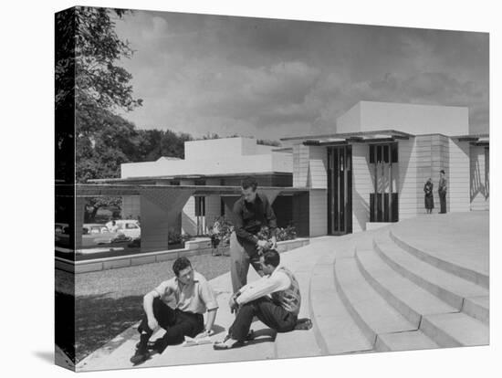 Students on Campus of Florida Southern University Designed by Frank Lloyd Wright-Alfred Eisenstaedt-Premier Image Canvas