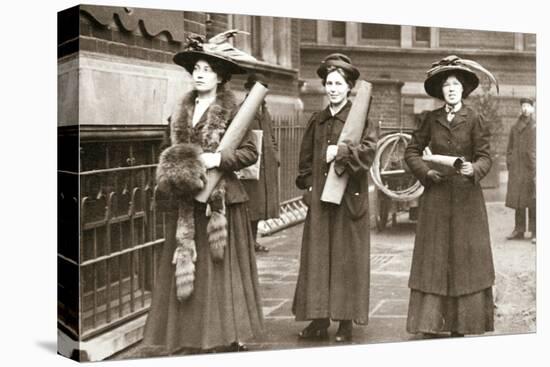Suffragettes armed with materials to chain themselves to railings, 1909-Unknown-Premier Image Canvas