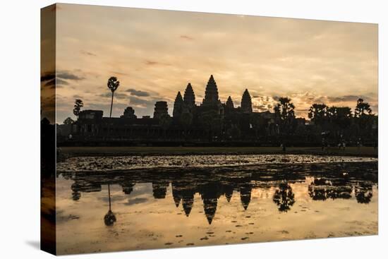 Sunrise over the West Entrance to Angkor Wat, Angkor, Siem Reap, Cambodia-Michael Nolan-Premier Image Canvas