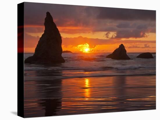 Sunset, Bandon Beach, Oregon, USA-Cathy & Gordon Illg-Premier Image Canvas