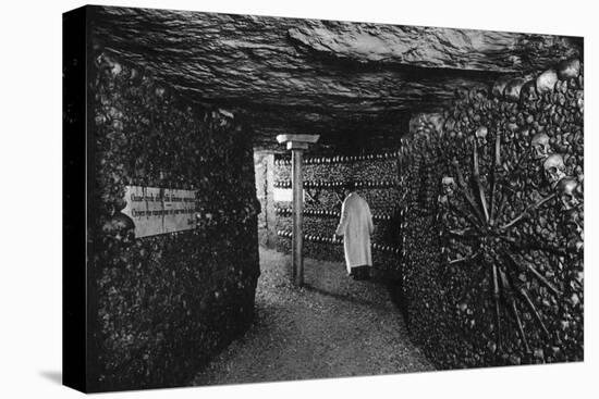 The Catacombs, Paris, 1931-Ernest Flammarion-Premier Image Canvas