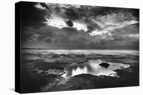 The Causeway, Holy Island, Northumberland-Simon Marsden-Premier Image Canvas