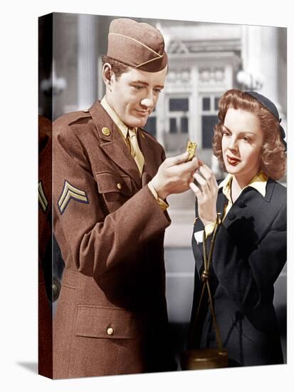 THE CLOCK, from left: Robert Walker, Judy Garland, 1945-null-Stretched Canvas