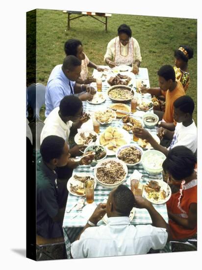 The Families of Tally and Cornell Adams Come Together for Sunday Dinner-John Dominis-Premier Image Canvas