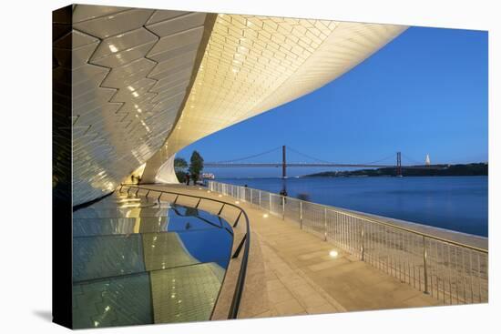 The MAAT (Museum of Art, Architecture and Technology), bordering the Tagus river, was designed by B-Mauricio Abreu-Premier Image Canvas