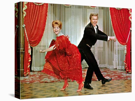 The Unsinkable Molly Brown, Debbie Reynolds, Harve Presnell, 1964-null-Stretched Canvas